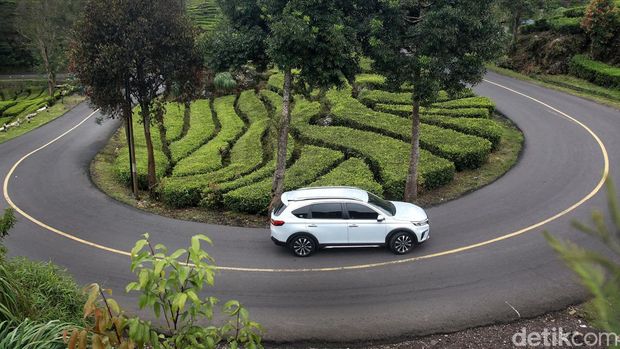 Honda All New BR-V melintasi jalur perbukitan dan pantai di Jawa Barat Cek jalur mudik pantai selatan jawa dengan Honda All New BR-V