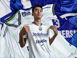 Persib Luncurkan Jersey dengan Harga Terjangkau