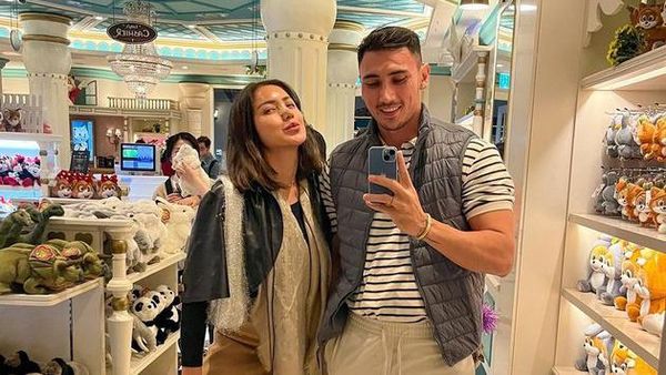 Penampakan Jessica Iskandar Usai Operasi Hidung di Korea