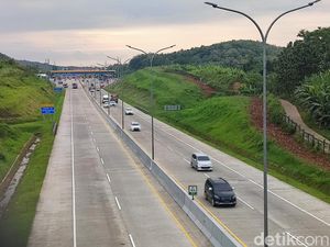 H-7 Lebaran, Mobil Keluar Exit Tol Kalikangkung Semarang Meningkat