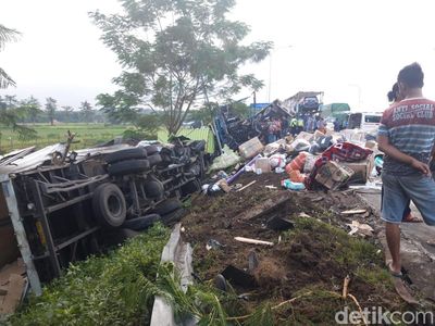 Foto Tragis Kecelakaan Tol Semarang-Solo, Boyolali Tewaskan 8 Orang