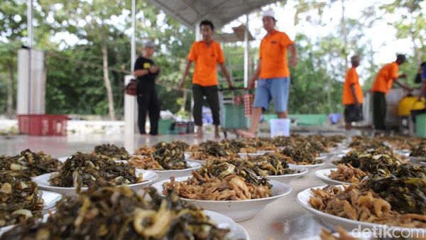 Potret Tradisi Sanggring dan Kolak Ayam Peninggalan Sunan Ndalem Gresik