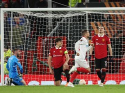 4 Bek MU Vs Sevilla: Malacia-Maguire Bunuh Diri, Lisandro-Varane Tumbang