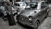Mengintip Bengkel dan Garasi Mobil Klasik Pakde Bei