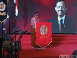 Di Acara Alumnni Hukum UGM, Mahfud Md Sebut Budaya Hukum RI Mulai Rusak