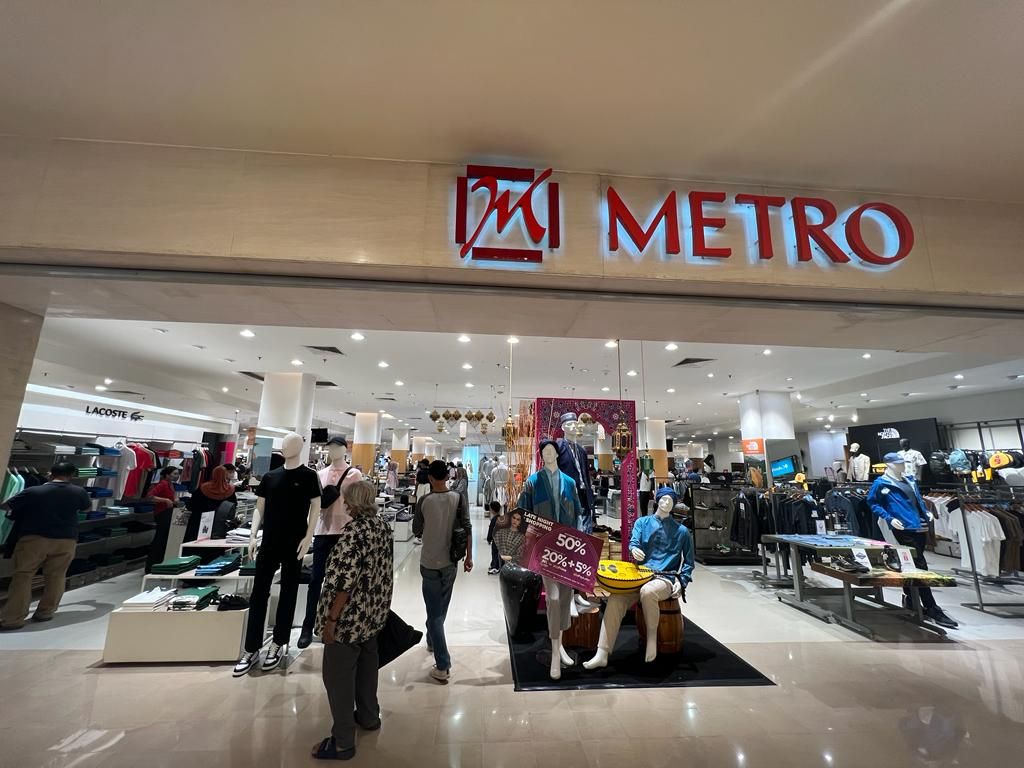 METRO Late Night Shopping