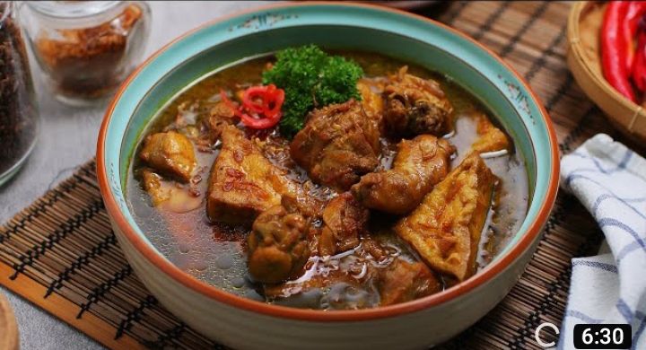 Resep semur ayam untuk hidangan lebaran/ Foto: YouTube.com/Simple Rudy TV