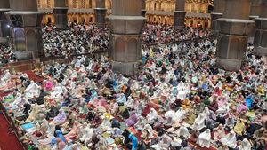 Berharap Lailatulqadar, Begini Suasana Iktikaf di Masjid Istiqlal