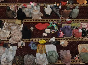 Catatan Dokter Gizi Biar Nggak Terkantuk-kantuk saat Itikaf Catatan Dokter Gizi Biar Nggak Terkantuk-kantuk saat Itikaf