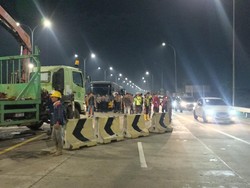Tol Jatikarya Dibuka Kembali Usai 3 Jam Diblokade Warga