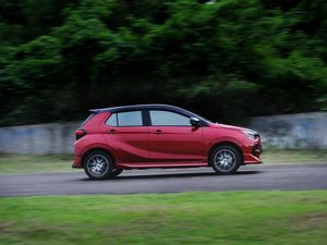 14 Rekomendasi Mobil untuk Anak Muda Mulai Rp 100 Jutaan dan Info Cicilan 14 Rekomendasi Mobil untuk Anak Muda Mulai Rp 100 Jutaan dan Info Cicilan