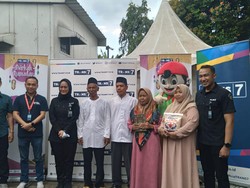 Ramadan Berbagi, Trans7 Bagi-bagi Ratusan Paket Sembako ke Warga Joglo