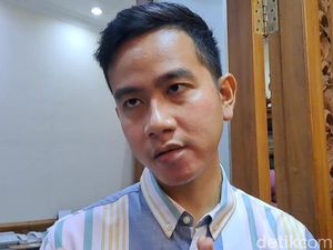 Ditanya Muhammadiyah Boleh Salat Id di Solo, Gibran: Memang Ada Larangan? Ditanya Muhammadiyah Boleh Salat Id di Solo, Gibran: Memang Ada Larangan?