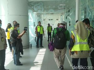 210 Jemaah Umrah Pemburu Lailatul Qadar Terbang dari Bandara Kertajati 210 Jemaah Umrah Pemburu Lailatul Qadar Terbang dari Bandara Kertajati