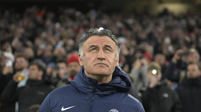 PSGs head coach Christophe Galtier stands prior to the start of the Champions League round of 16 second leg soccer match between Bayern Munich and Paris Saint Germain at the Allianz Arena in Munich, Germany, Wednesday, March 8, 2023. (AP Photo/Andreas Schaad)
