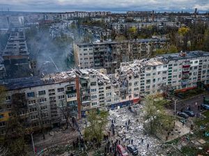 Serangan Rudal Rusia Kembali Hantam Ukraina, 8 Orang Tewas-21 Terluka Serangan Rudal Rusia Kembali Hantam Ukraina, 8 Orang Tewas-21 Terluka