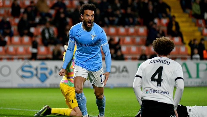 LA SPEZIA, ITALY - APRIL 14: Felipe Anderson of SS Lazio celebrates a second goal during the Serie A match between Spezia Calcio and SS Lazio at Stadio Alberto Picco on April 14, 2023 in La Spezia, Italy. (Photo by Marco Rosi - SS Lazio/Getty Images)