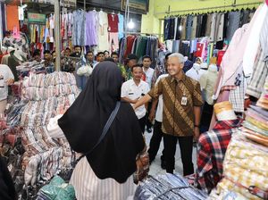 Ganjar Cek Pasar di Kudus: Harga Stabil, Sembako Lancar