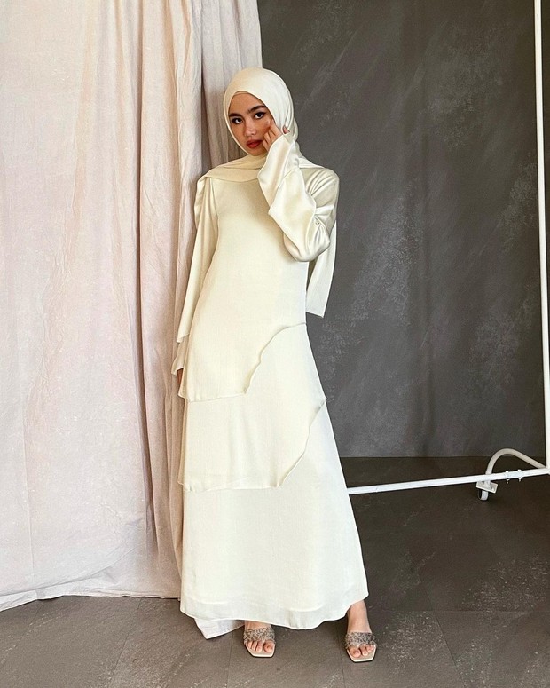 Inspirasi Gamis ala Selebgram Hijabers untuk Outfitmu