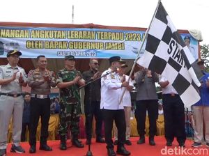 Gubernur Jambi Lepas 2 Bus Mudik Gratis: Saya Ingin Menyenangkan Warga