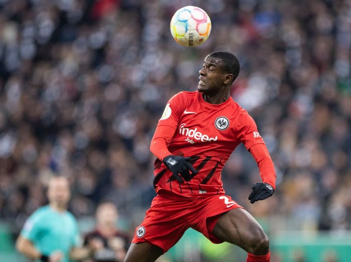 FRANKFURT AM MAIN, GERMANY - APRIL 04: Evan Obite Ndicka of Eintracht Frankfurt controls the ball during the DFB Cup quarter final match between Eintracht Frankfurt and 1. FC Union Berlin at Deutsche Bank Park on April 4, 2023 in Frankfurt am Main, Germany. (Photo by Marco Steinbrenner/DeFodi Images via Getty Images)