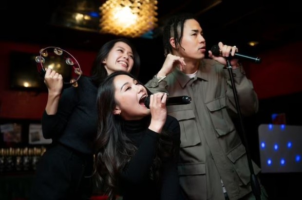 Karaoke untuk Ekspresikan Rasa Kesal. Foto freepik.com: freepik