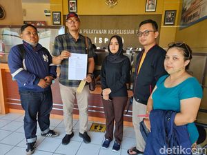 Kerugian 77 Korban Refund Tiket Dewa 19 di Blitar Capai Hampir Rp 50 Juta Kerugian 77 Korban Refund Tiket Dewa 19 di Blitar Capai Hampir Rp 50 Juta