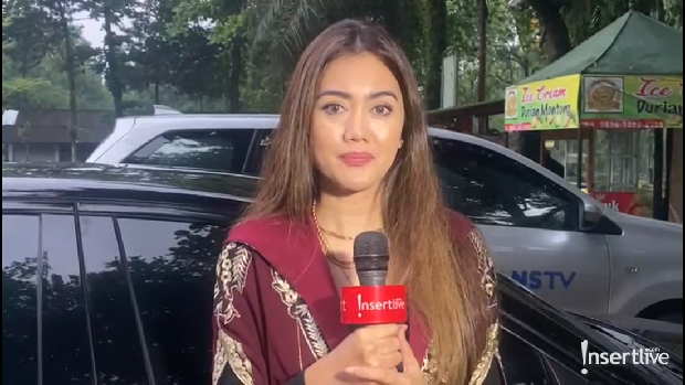 Nia Anggia adik Julia Perez