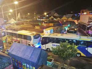 Pemudik dari Bali via Pelabuhan Ketapang Banyuwangi Naik 45% di H-7 Lebaran Pemudik dari Bali via Pelabuhan Ketapang Banyuwangi Naik 45% di H-7 Lebaran