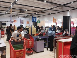 Cuma Hari Ini! Beli Koper di Transmart Mulai Rp 300 Ribuan
