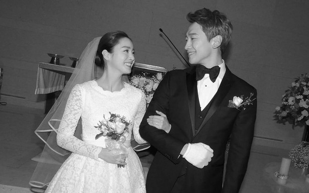 Potret Kim Tae Hee dengan Rain /Foto: allkpop.com Foto: allkpop.com
