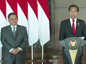 Jokowi Terbang ke Jerman Buka Hannover Messe-Bertemu Pengusaha Kakap Jokowi Terbang ke Jerman Buka Hannover Messe-Bertemu Pengusaha Kakap