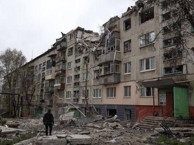 Rudal Rusia Hantam Apartemen di Ukraina, 8 Orang Tewas
