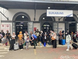 Jelang Lebaran, Ribuan Pemudik Sudah Tiba di Stasiun Sukabumi