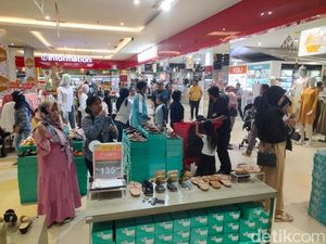 Keseruan Belanja di Transmart Rungkut Full Day Sale Keseruan Belanja di Transmart Rungkut Full Day Sale