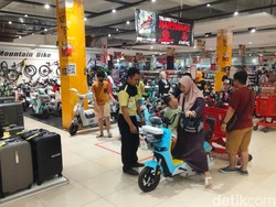 Mau Punya Sepeda Listrik Harga Miring, Yuk ke Transmart Full Day Sale!