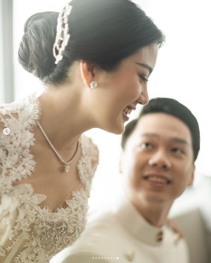 Valencia Tanoesoedibjo dan Kevin Sanjaya menikah sipil di Indonesia Valencia Tanoesoedibjo dan Kevin Sanjaya menikah sipil di Indonesia