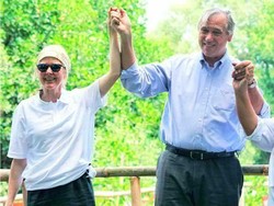 Menteri LHK Ajak Delegasi Kongres AS Tanam Mangrove di TWA Angke Kapuk