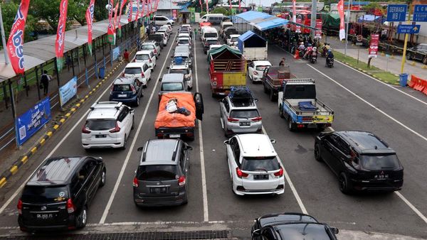 H-6 Arus Mudik di Pelabuhan Gilimanuk Ramai Lancar
