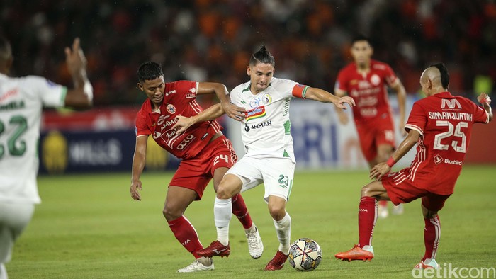 Persija Jakarta menutup musim dengan kemenangan atas PSS Sleman 5-0. Mereka menjadi runner-up Liga 1 2022/2023.