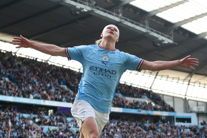 MANCHESTER, ENGLAND - APRIL 15: Erling Haaland of Manchester City celebrates after scoring their sides third goal during the Premier League match between Manchester City and Leicester City at Etihad Stadium on April 15, 2023 in Manchester, England. (Photo by James Gill - Danehouse/Getty Images)