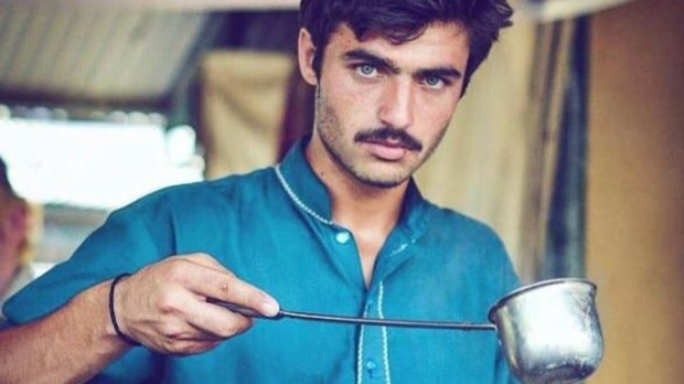 Foto Arshad Khan yang diambil tanpa sengaja/Foto: Instagram.com/arshadchaiwala.insta Kisah viral Arshad Khan
