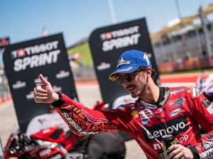 Menunggu Selebrasi Sepatu Koboi Pecco di Austin Menunggu Selebrasi Sepatu Koboi Pecco di Austin