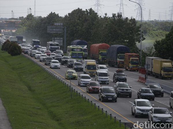 H-6 Lebaran, Arus Mudik di Tol Cipali Mulai Ramai