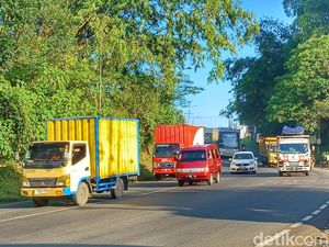 Kendaraan Angkutan Barang Dilarang Melintas ke Jalur Nagreg! Kendaraan Angkutan Barang Dilarang Melintas ke Jalur Nagreg!