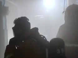 Asap Pekat Penuhi Lorong Lantai 2 DTC Wonokromo yang Terbakar