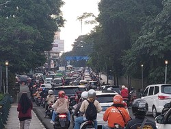Kawasan Tugu Kujang Bogor Macet Parah Imbas Pengunjung Mal Membeludak