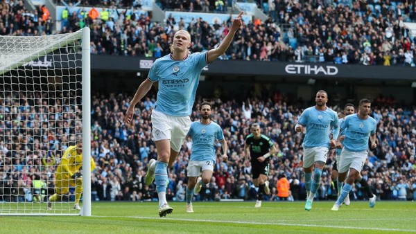 MANCHESTER, ENGLAND - APRIL 15: Erling Haaland of Manchester City celebrates after scoring their sides second goal during the Premier League match between Manchester City and Leicester City at Etihad Stadium on April 15, 2023 in Manchester, England. (Photo by James Gill - Danehouse/Getty Images)