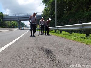 Polisi Sisir Ranjau Paku di Jalur Mudik KBB-Cimahi