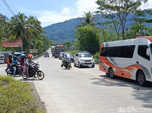 Arus Mudik di Ajibarang Banyumas Mulai Ramai Didominasi Kendaraan Pribadi